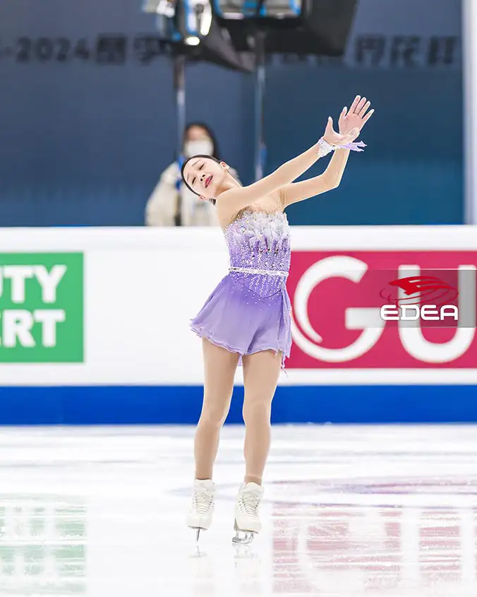Ice Gallery Skates U.S.